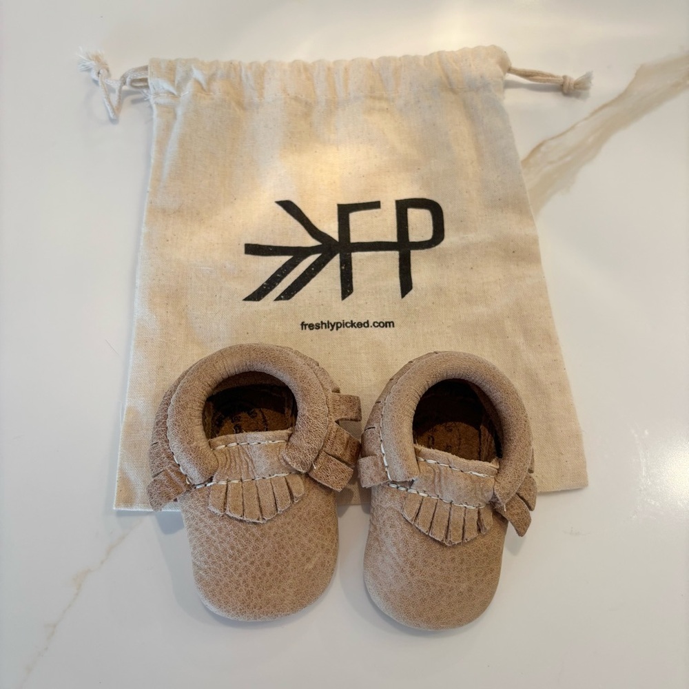 Freshly Picked Newborn Weathered Brown Moccasin Baby Shoe - Picture 2 of 7